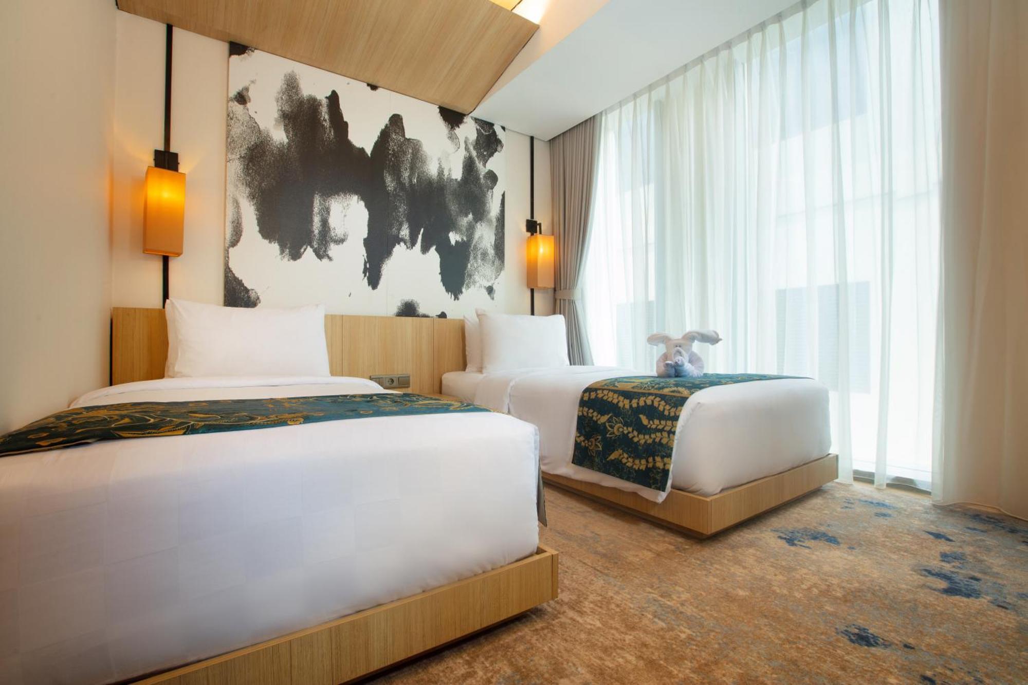 Louis Kienne Cikarang Hotel & Service Apartment ブカシ エクステリア 写真